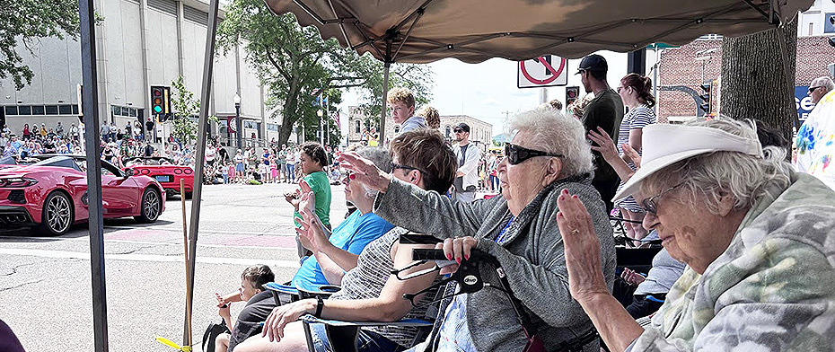 Meadow Ridge folks attended the Baraboo Circus Parade!